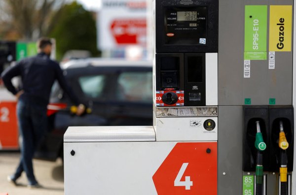 Hükümet Ortadoğu savaşı nedeniyle artan maliyetlerle mücadele için sekiz önlem açıkladı