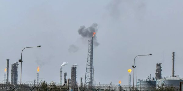 İran İsrail'e yeni füze dalgaları fırlattı, Trump enerji saldırılarını durdurdu