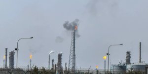 İran İsrail'e yeni füze dalgaları fırlattı, Trump enerji saldırılarını durdurdu