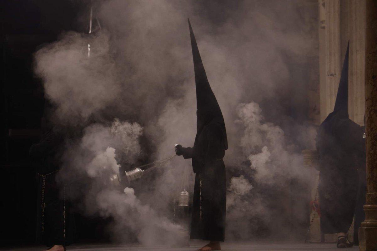 Cordoba'da Kutsal Pazartesi Prosesyonu Cami-Katedral'de Gerçekleştirildi