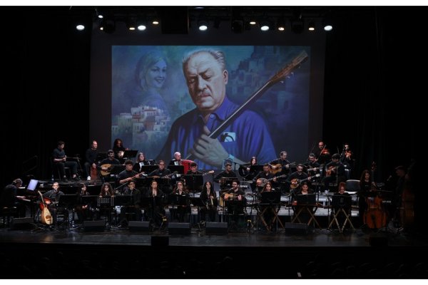 Kıbrıs müzik okullarının öğrencileri Lefkoşa ve Limasol'da rebetiko konserleri verdi