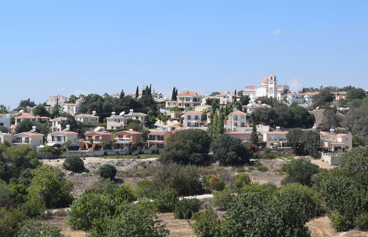 Baf'taki Tremithousa Köyü Hızla Büyüyor Ancak Altyapı Sorunları Çözüm Bekliyor