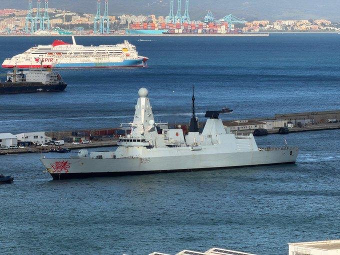 İngiliz Savaş Gemisi HMS Dragon Kıbrıs Açıklarına Ulaştı