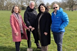 Finsbury Park'ta Sürdürülebilir Etkinlik Projesi Başladı: Yeraltı Yenilenebilir Enerji Kablosu Döşeniyor
