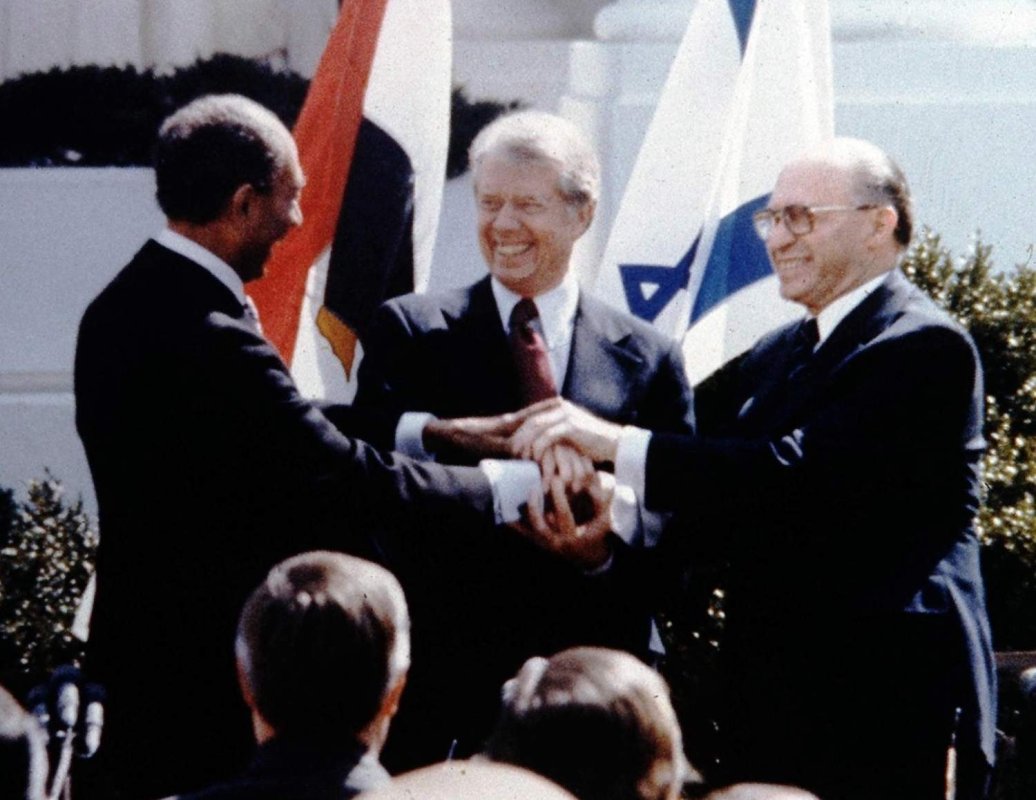 Tarihte bugün: Mısır ve İsrail 30 yıllık savaşı sona erdiren barış antlaşmasını imzaladı