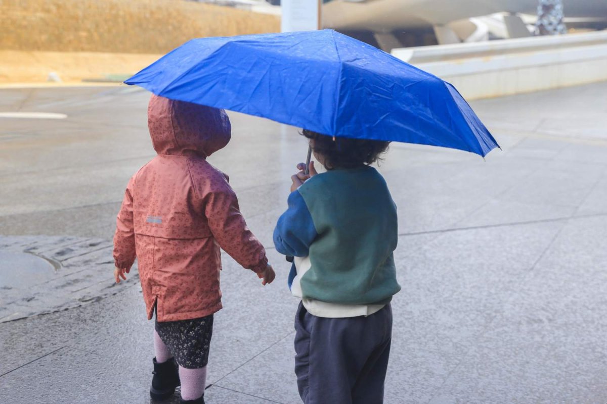 Bugün sağanak yağış ve yer yer gök gürültülü fırtına bekleniyor