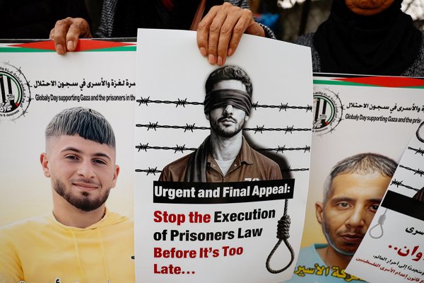 İspanya Başbakanı, İsrail'in Ölüm Cezası Yasasını 'Apartheid'e Doğru Bir Adım' Olarak Nitelendirdi