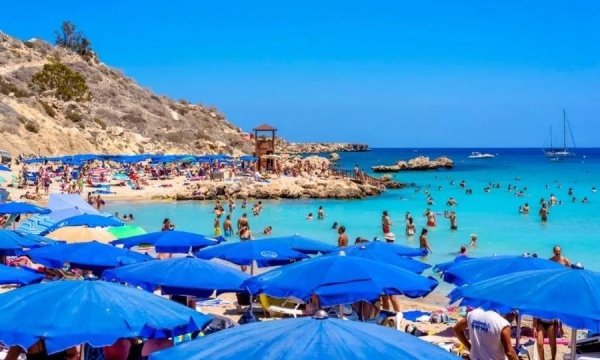 İşveren federasyonu uyardı: Turizm destek paketleri yetersiz, sektör belirsiz bir sezon ile karşı karşıya