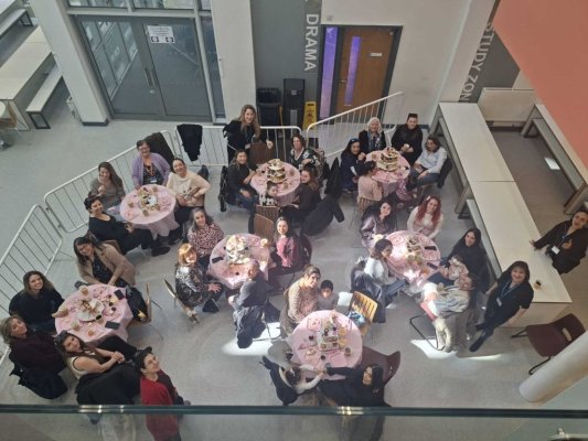 Goffs Rum Okulu'nda Anneler Günü Kutlaması