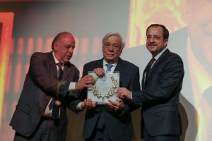 Cumhurbaşkanı Christodoulides, Lefkara'da Eski Yunan Cumhurbaşkanı Pavlopoulos'u Övdü