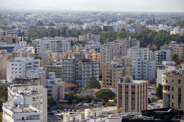 Kıbrıs'ta Ofis Kiraları Yükseliyor, Depo Alanı Kıt ve Konut Fiyatları Artışta: 2025 Emlak Piyasası Raporu