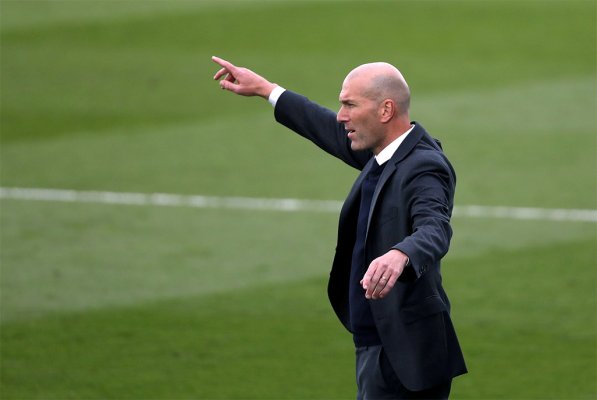 Zidane, bu yaz Fransa Milli Takımı'nın başına geçecek