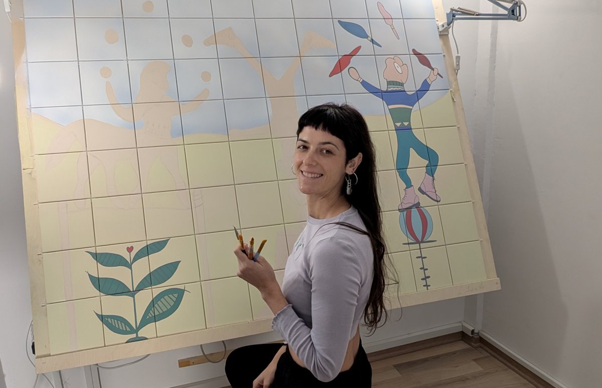 Bir Dakika: Seramik ve metal sanatçısı Souzana Petri ile söyleşi