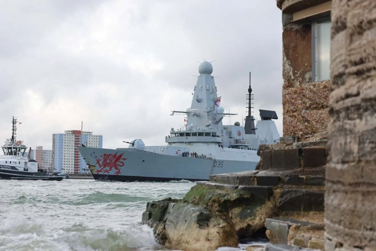 HMS Dragon Komutanı Kıbrıs'a Varışın Ardından 'Son Derece Gurur Duyuyorum' Dedi