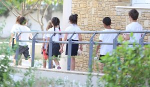 Lefkoşa'daki İlkokulda Şüpheli Araç Alarmı: Yapılan İncelemede Tehlike Bulunmadı