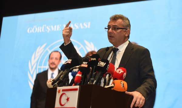 Erhürman, Christodoulides'in Açıklamalarını 'Tutarsız, Temelsiz ve Ciddiyetsiz' Olarak Eleştirdi
