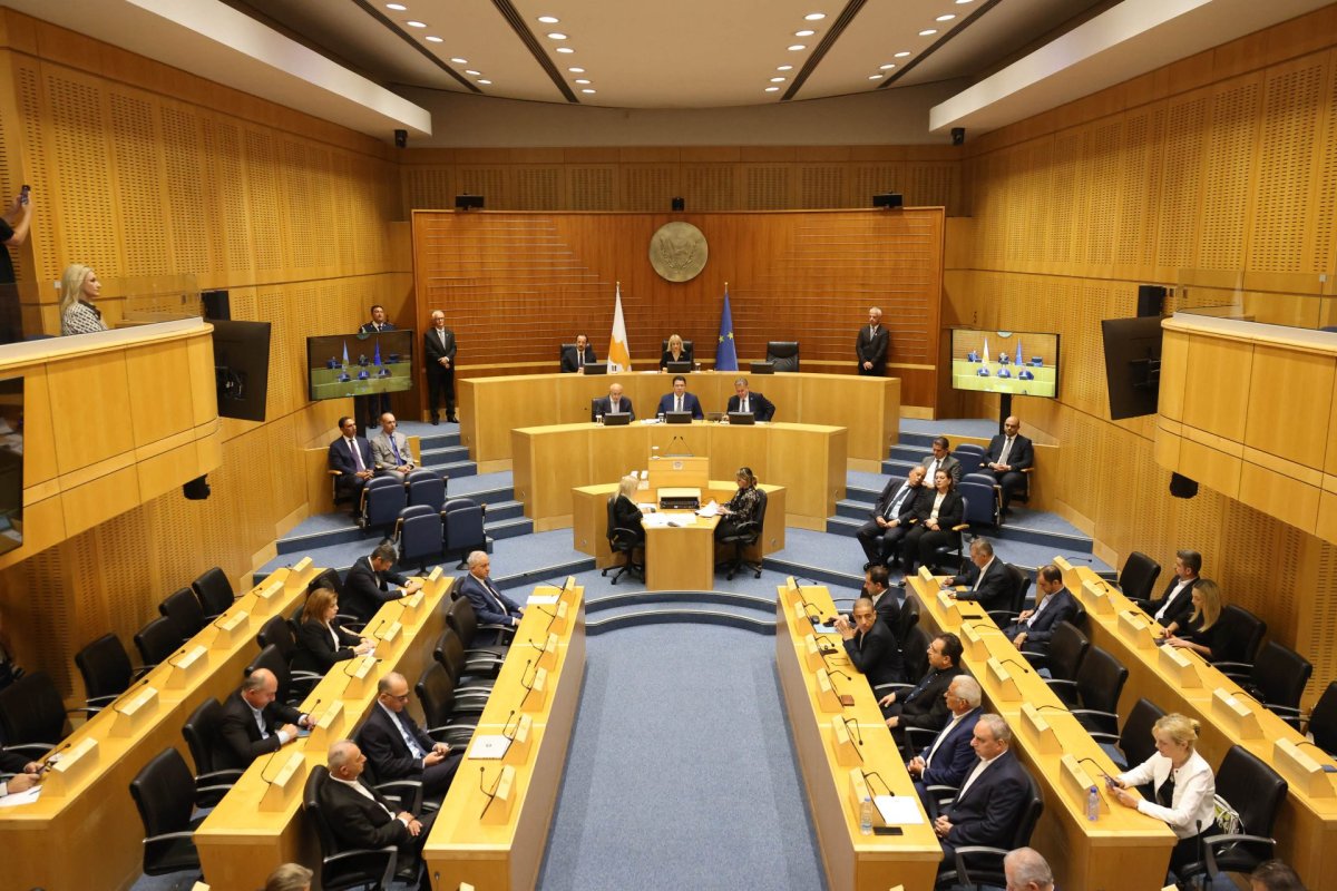 Kıbrıs Meclisi, AB göç paktına uyumlu mülteci yasasını kabul etti