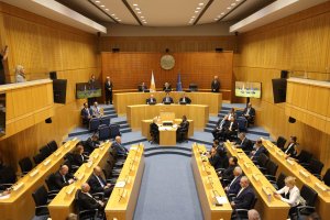 Kıbrıs Meclisi, AB göç paktına uyumlu mülteci yasasını kabul etti