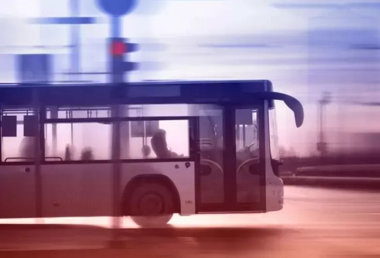 Lefkoşa-Limasol otoyolunda alkol testinden geçemeyen otobüs şoförü tutuklandı