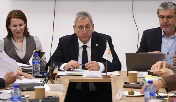 Hükümet Sosyal Sigorta Fonu'na olan 12 milyar euroluk borcunu ödemeye başlayacak