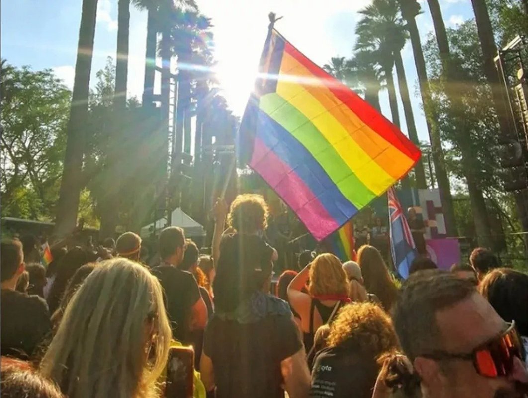 Türkiye'de 11 LGBTİ+ dernek yöneticisi sosyal medya paylaşımları nedeniyle yargılanıyor