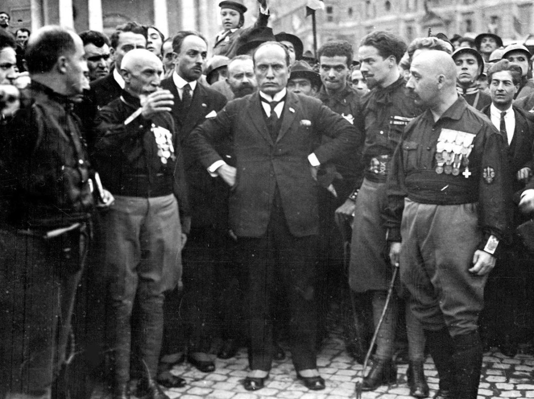 Tarihte Bugün 28 Nisan: Mussolini İdam Edildi, İlk Uzay Turisti Yola Çıktı