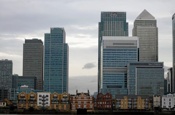 İngiltere Hizmet Sektöründe Maliyetler 2021'den Bu Yana En Büyük Aylık Artışı Gösterdi