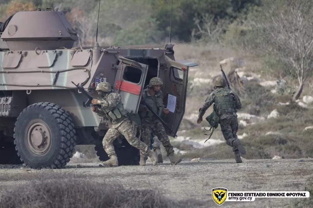 Kıbrıs Cumhuriyeti ABD Stoklarından Tekerlekli Zırhlı Araç Almayı Planlıyor