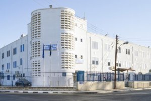 Limasol polis merkezinde yangın: Bir kişi ağır yaralandı