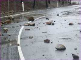 Troodos'ta yoğun sis ve kaya düşmesi sürücüleri tehdit ediyor