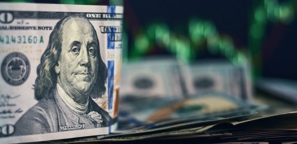 Hürmüz Boğazı'ndaki Gerilime Rağmen Dolar Sabit Seyrediyor