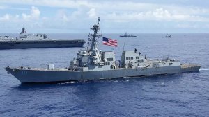 İran misilleme sözü verdi ve ABD'nin kargo gemisini ele geçirmesinin ardından barış görüşmelerini reddetti