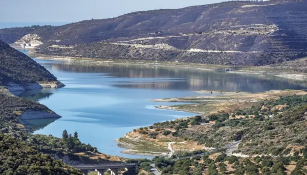 Rekor Mart Yağışları Kıbrıs Barajlarını %33,9'a Taşıdı, Ancak Yetkili Kuraklık Uyarısı Yaptı