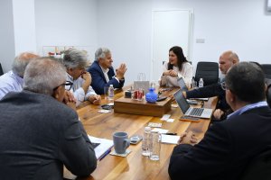 Kıbrıs, ulaşım güvenliğini artırmak için denizcilik ve havacılık sektörlerini birleştiriyor