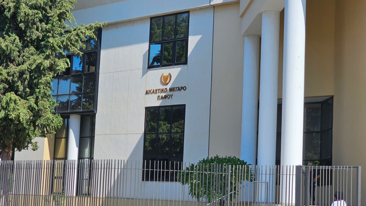 Baf'ta araçta silah ve mühimmat bulunan 22 yaşındaki şüpheli tutuklandı