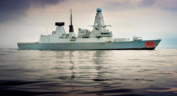 HMS Dragon, Akrotiri'yi Korumak İçin Kıbrıs'a Gönderildikten Haftalar Sonra Arızalandı