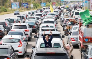 İran Hürmüz Boğazı'nın Açık Olduğunu Açıkladı, Trump Anlaşmanın 'Yakında' Geleceğini Söyledi