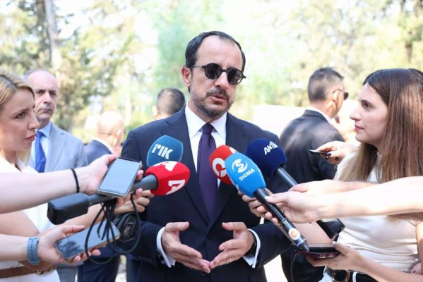 Cumhurbaşkanı Christodoulides, "Sandy" yolsuzluk skandalında tehdit alanları yetkililere başvurmaya çağırdı