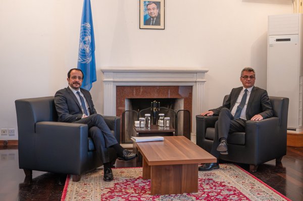 AKEL lideri Stefanou: 'Kıbrıs sorununda işler ilerlemeli'