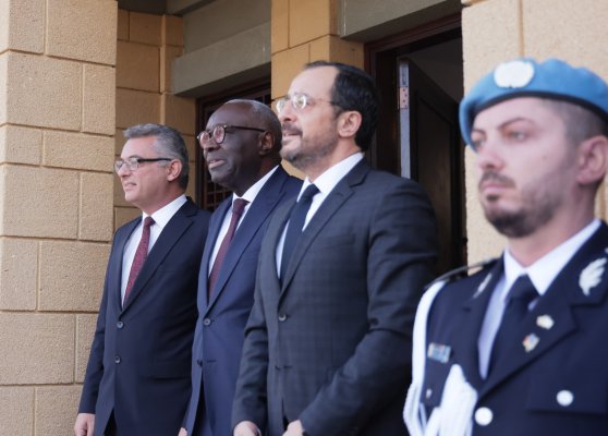 Christodoulides ve Erhürman Bugün Öğleden Sonra Bir Araya Gelecek