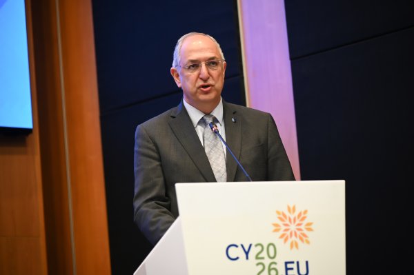 Kadis: Değişen balık stokları Akdeniz'deki geçim kaynaklarını tehdit ediyor