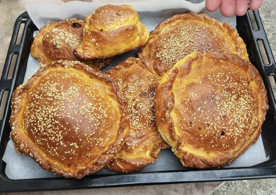 Tala köyünde okulun son gününde flaounes kokuları yayıldı