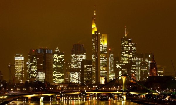 Almanya'da Hizmet Sektörü Büyümesi Ortadoğu Savaşının Etkisiyle 6 Ayın En Düşük Seviyesine Geriledi