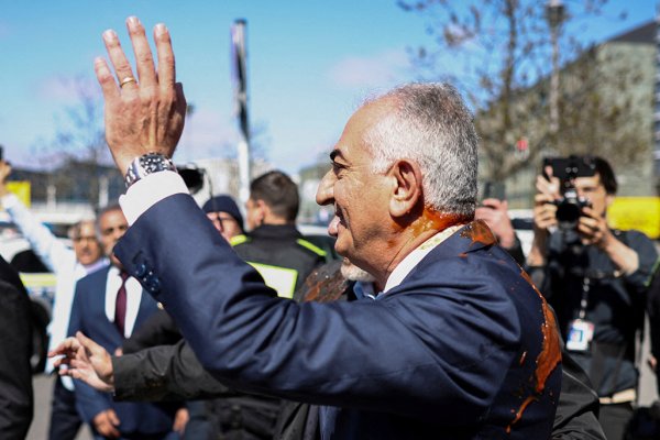 İran'ın Devrik Şahı'nın Oğlu Batılı Ülkelere Destek Çağrısında Bulundu