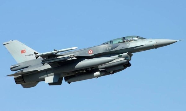 Alçak Uçan Türk Jetleri Kuzeyde Endişe Yarattı, 'Yetkililer' Rutin Uçuş Dedi
