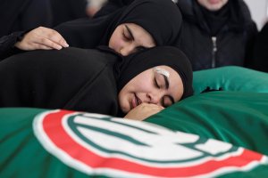 Hürmüz Boğazı Hâlâ Kapalı: ABD-İran Barış Görüşmeleri Başlarken Lübnan'da Çatışmalar Ateşkesi Zorluyor