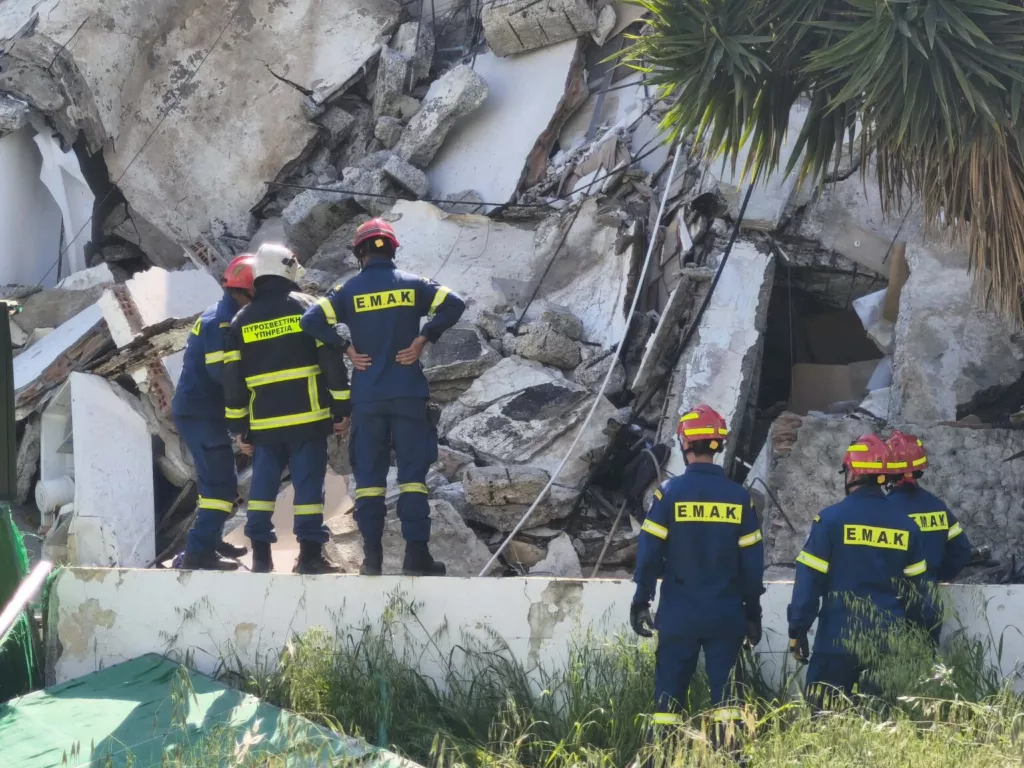 Germasogeia'da Apartman Bloğunun Bir Kısmı Çöktü: Sakinler Yardım İçin Çığlık Attı