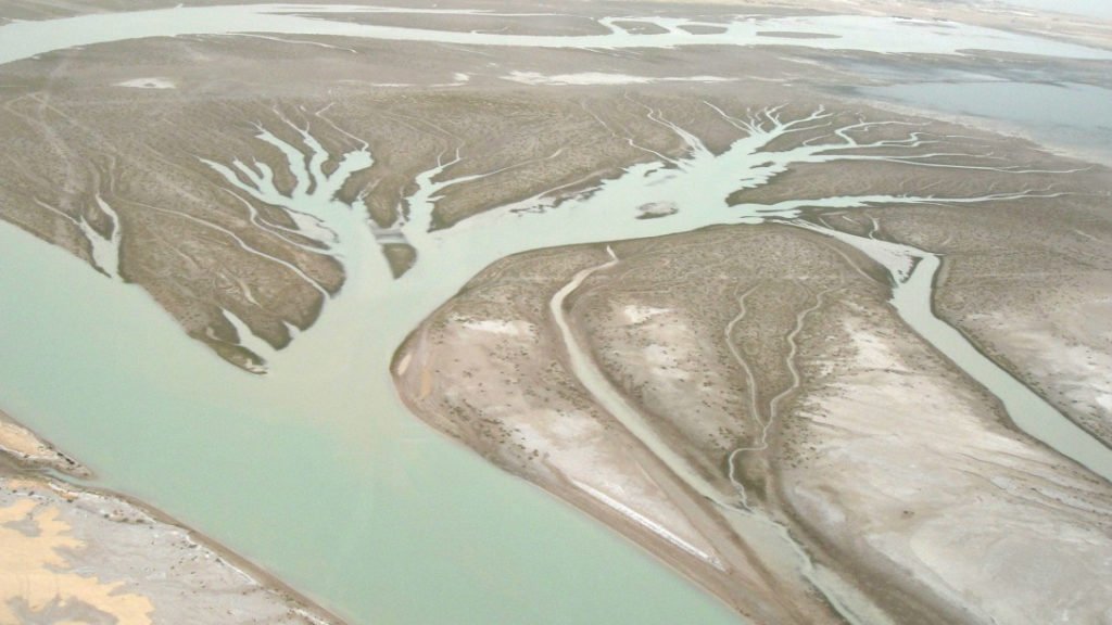 İran, ABD Güçlerinin Taşındığı Kuveyt'in Bubiyan Adasını Vurdu
