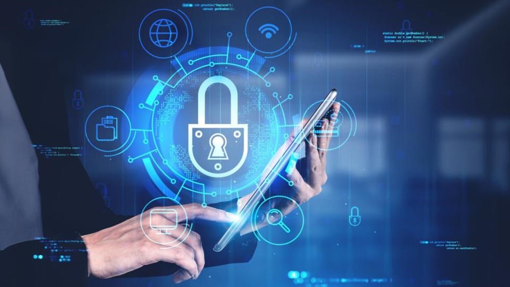 Kuzey Kıbrıs'ta Gazetecilere ve Siyasetçilere Yönelik 'Siber Saldırılara' Karşı Önlem Sözü Verildi