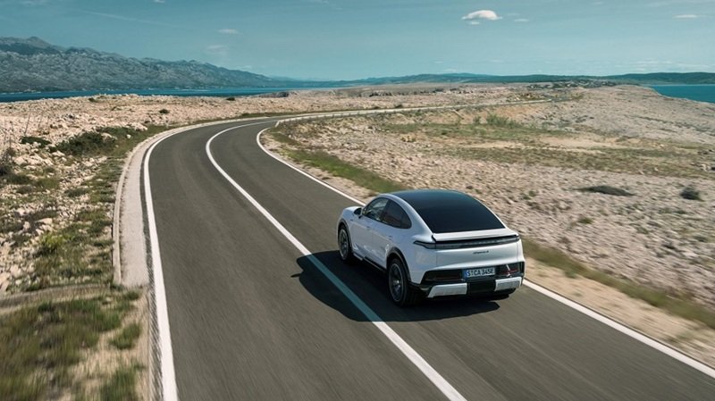 Porsche'nin yeni Cayenne Coupé Electric modeli 911'den ilham alıyor